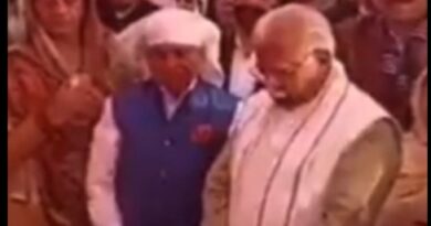 गुरुद्वारे में अरदास के समय हरियाणा CM का सिर न ढकना बना विवाद का कारण!*